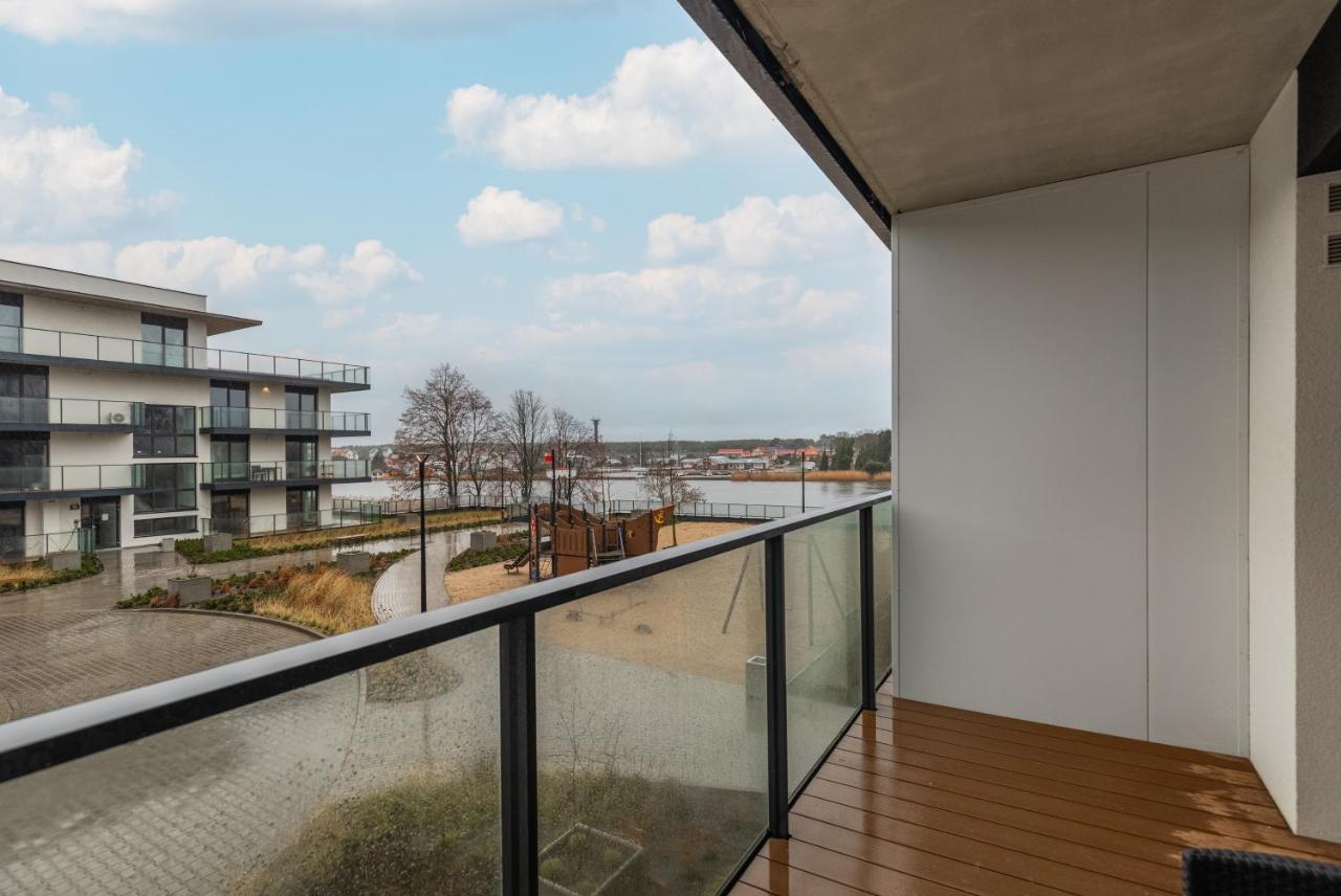 Wellness Resort Apartments Dziwnow Riverfront By Noclegi Renters Bagian luar foto