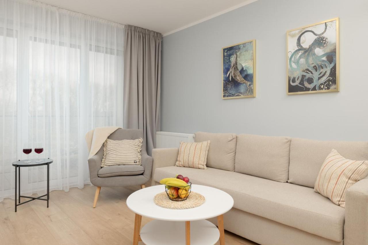 Wellness Resort Apartments Dziwnow Riverfront By Noclegi Renters Bagian luar foto