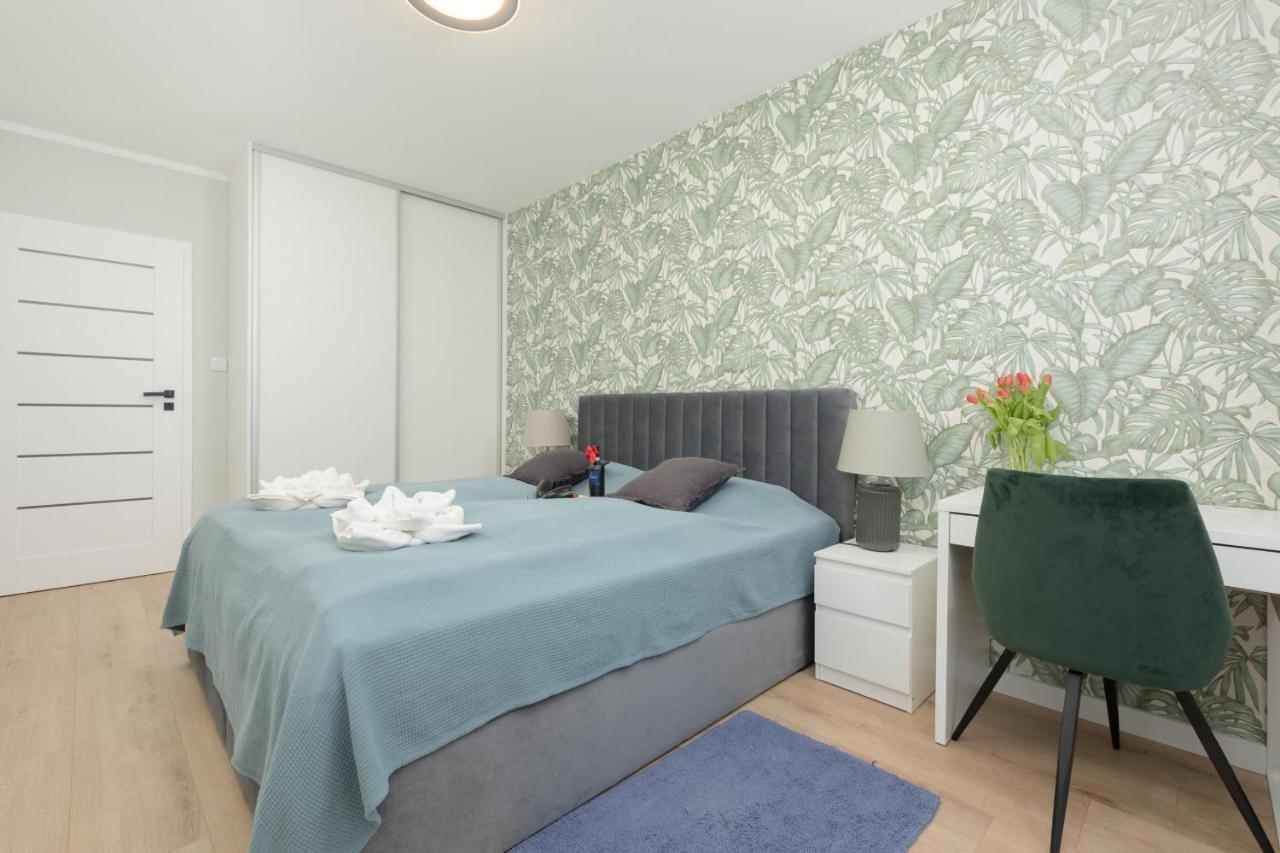 Wellness Resort Apartments Dziwnow Riverfront By Noclegi Renters Bagian luar foto