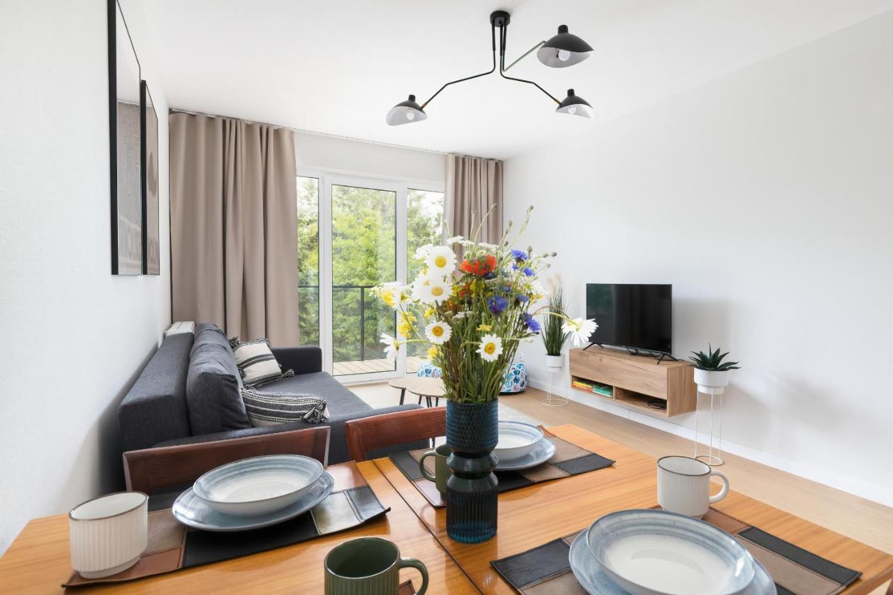 Wellness Resort Apartments Dziwnow Riverfront By Noclegi Renters Bagian luar foto