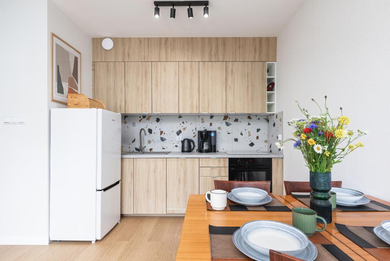 Wellness Resort Apartments Dziwnow Riverfront By Noclegi Renters Bagian luar foto